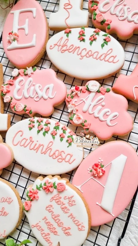Nomes e detalhes, trabalho real da Bibiscoitos